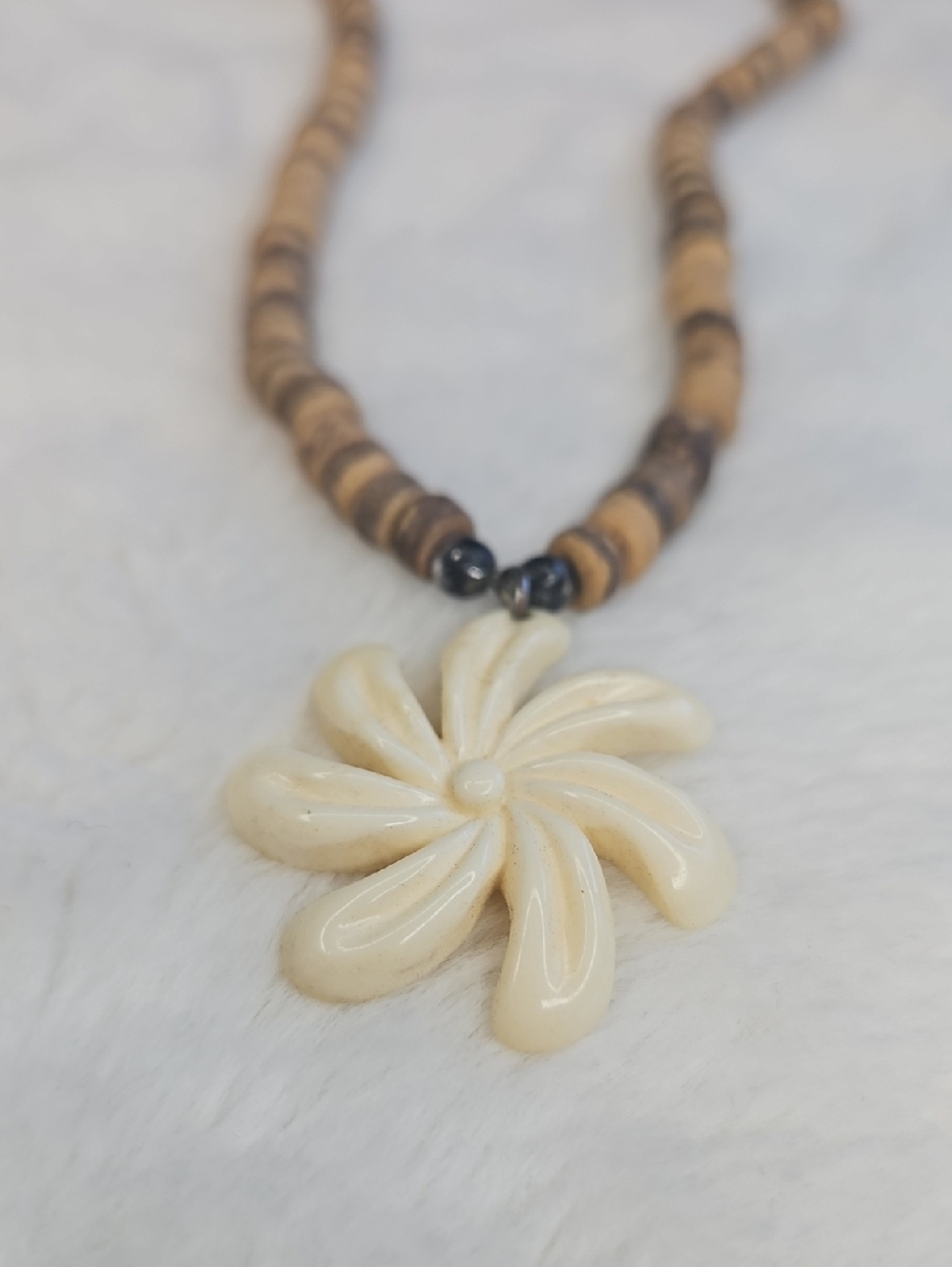 Cream Flower Wood Beaded Necklace